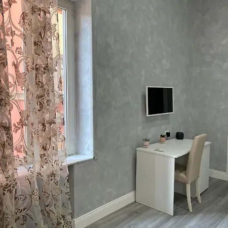 Gioia Toledo Νάπολη