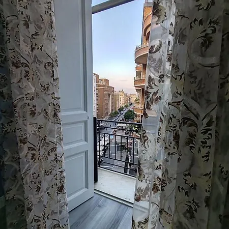 לינה וארוחת בוקר Gioia Toledo *